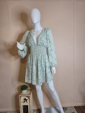 Lulu's Green Plunge Bishop Sleeve Sundress